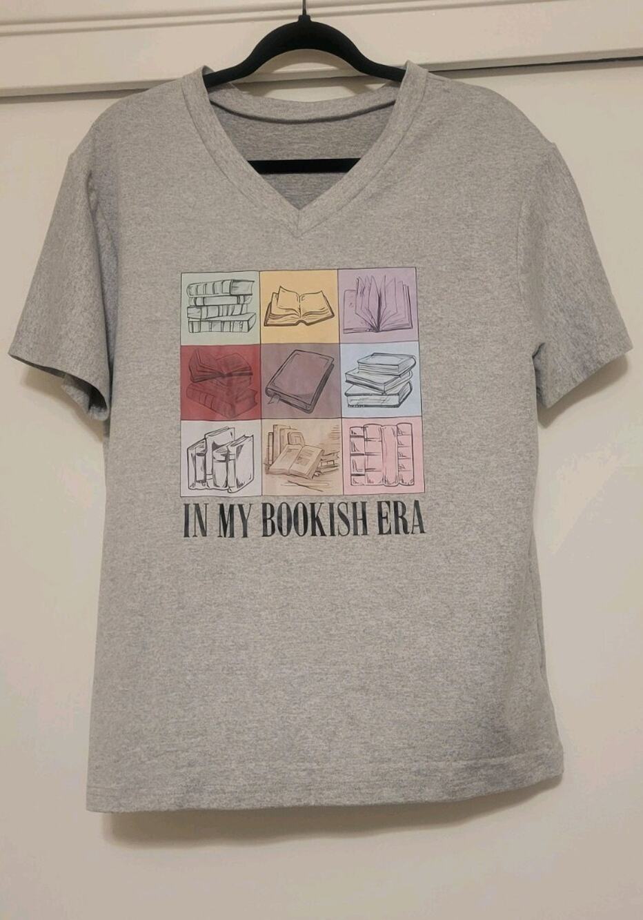 Bookish Era Graphic T Shirt Womens L Gray V Neck Books Reading Book Lover Tee